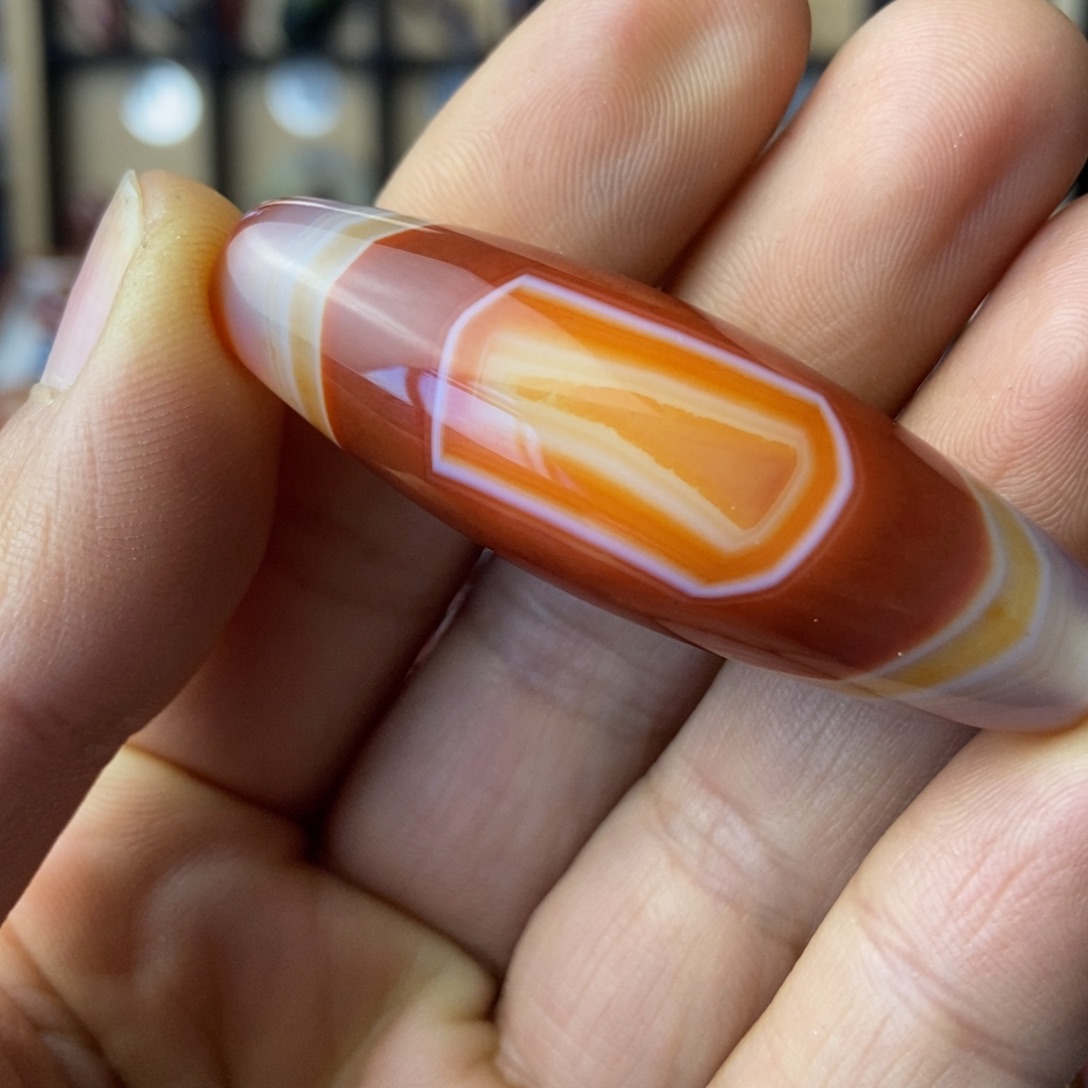 未镶嵌颈饰玛瑙/玉髓鸿*