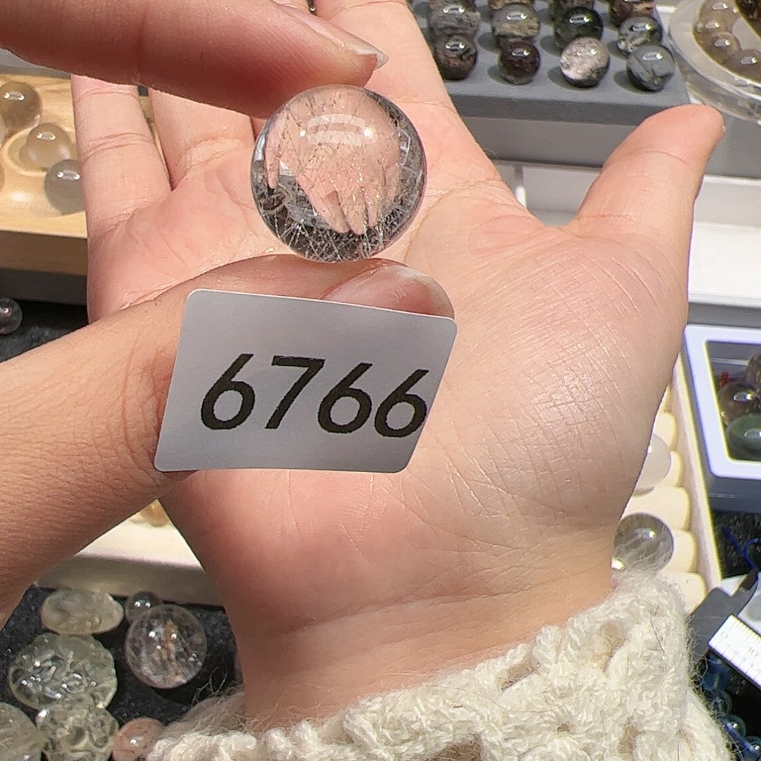 安***伯水晶大型摆件（非配饰）未镶嵌