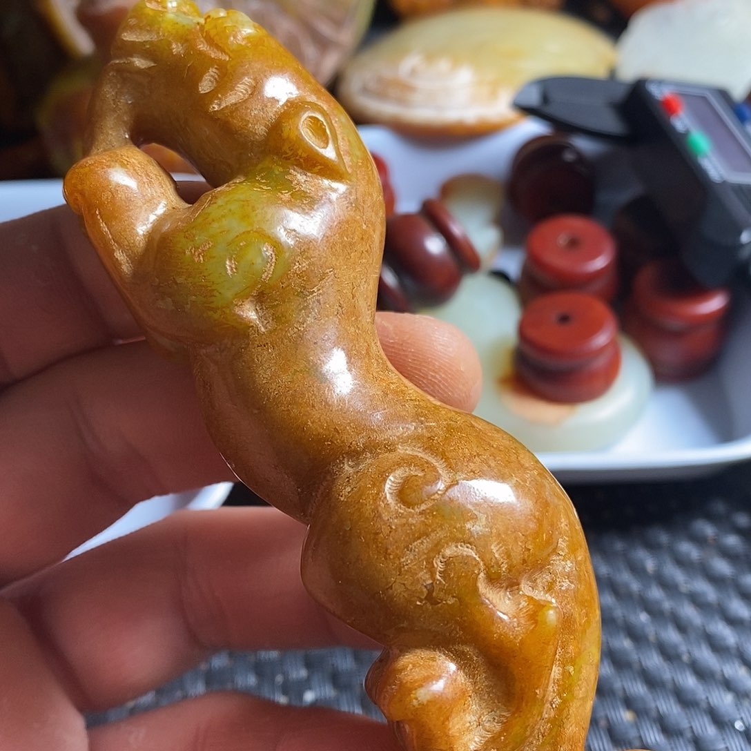 蛇纹石玉合金颈饰