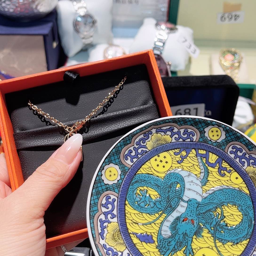 瓷片Vnbbbbbbbbbbbbbjhhbhhhh