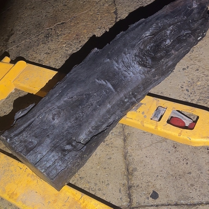 简***點金丝楠木原料摆件