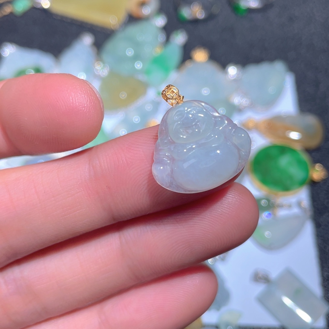 翡翠颈饰18K金镶嵌翡翠