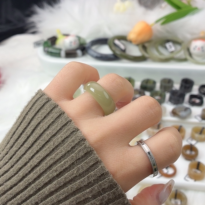 和田玉（糖玉）未镶嵌戒指S6冰绿轮胎17.3