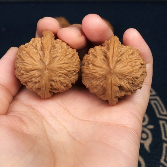 把件桃核红豆小核桃