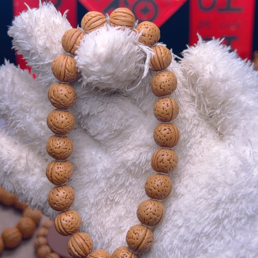 桃核手串1.2肥脐小黄桃