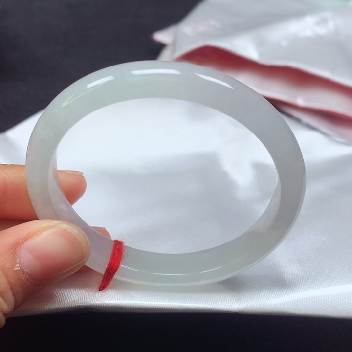 翡翠手镯（贵妃镯）未镶嵌53➕