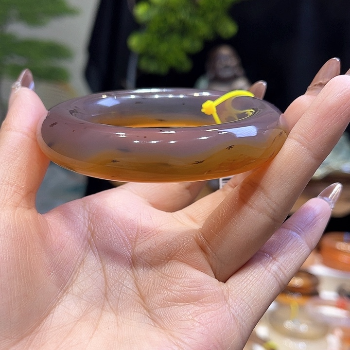 玛瑙/玉髓手镯未镶嵌