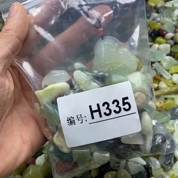 蛇纹石玉未镶嵌鱼缸石