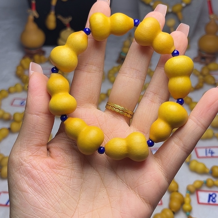 是***研大叶紫檀（黑酸枝木类）