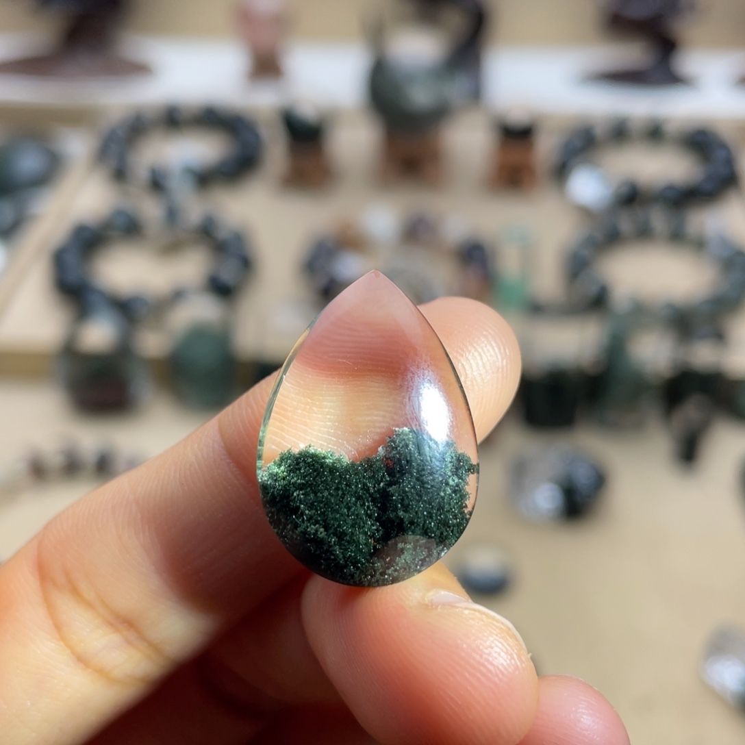 水晶颈饰未镶嵌绿幽灵水滴定制