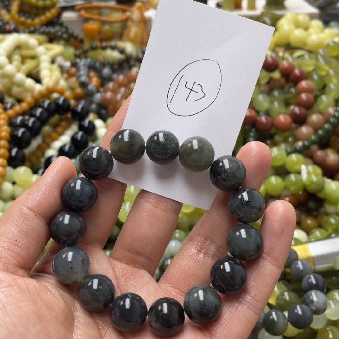 蛇纹石玉手链未镶嵌