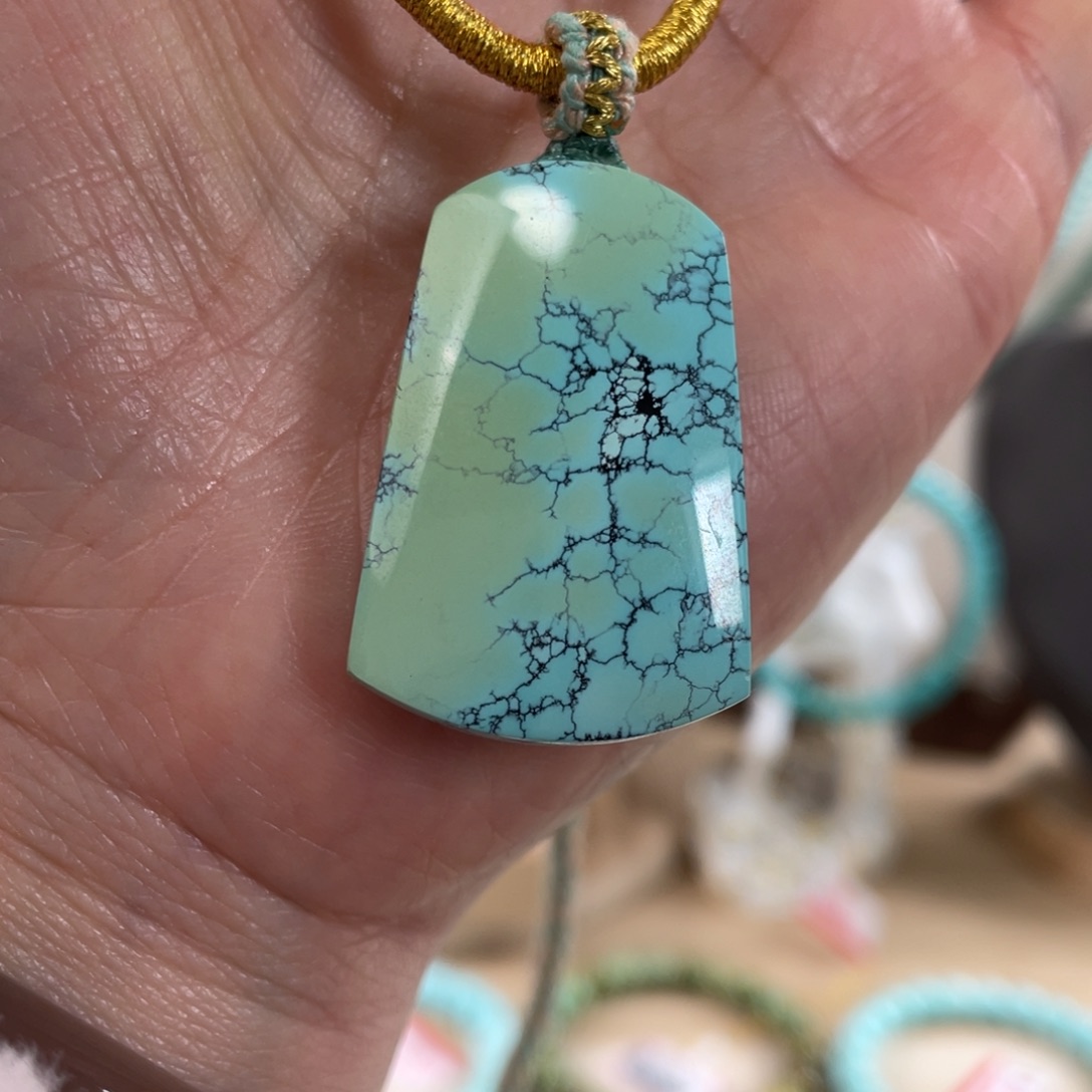 绿松石未镶嵌套链22*34平安牌