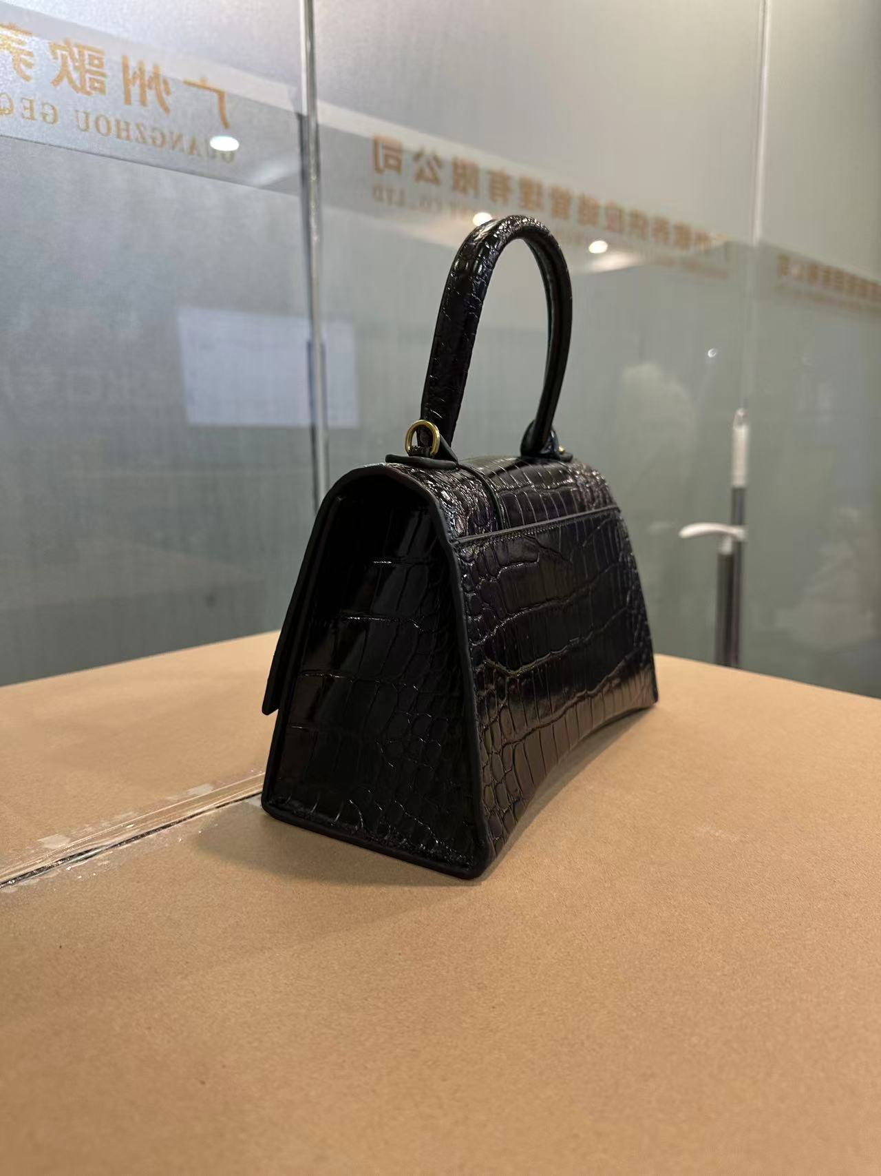 2025新款真皮女包T型黑色