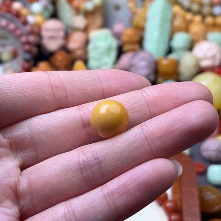 石英质玉（缅黄）未镶嵌珠宝半成品