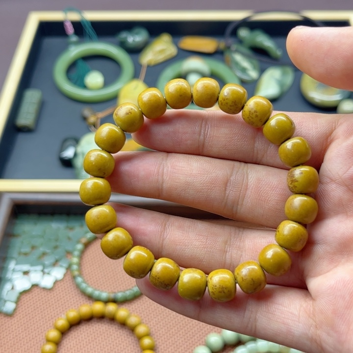 别****岫岩河磨玉（透闪石质玉）未镶嵌颈饰