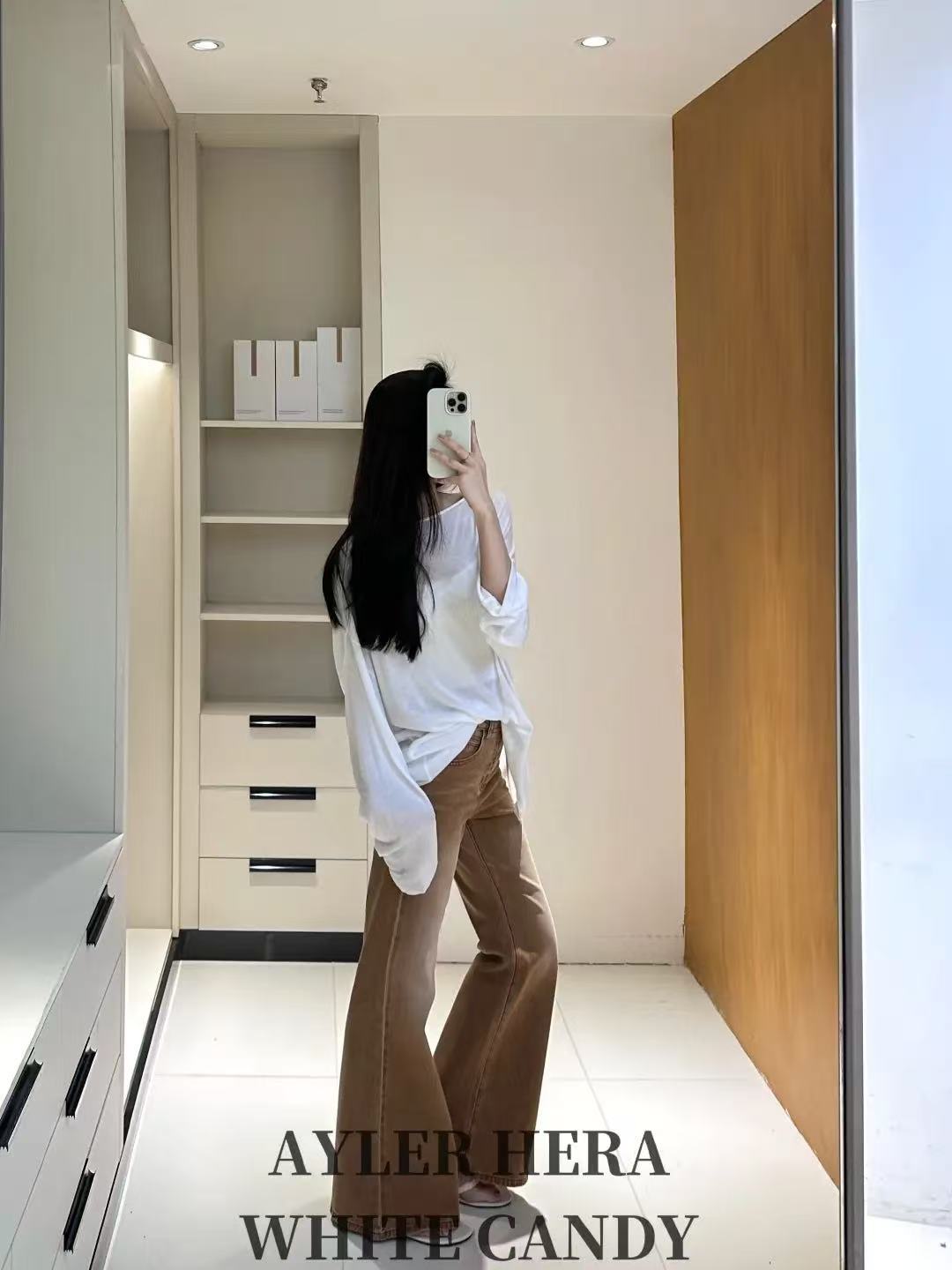 赫拉（9017 #福）美式复古水洗百搭微喇裤（腰围68 裤长104）