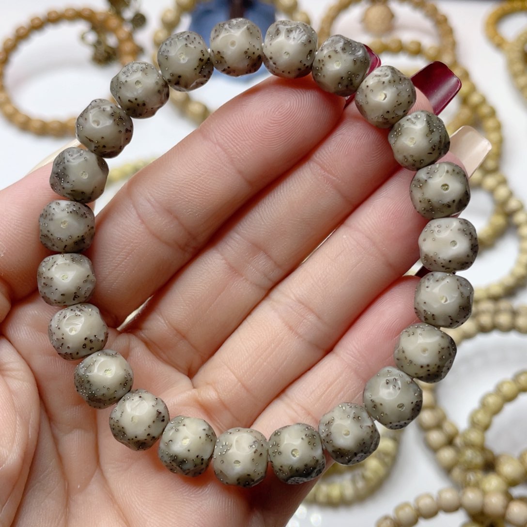 星月菩提吊坠石玉料冰糖大眼睛小细星无相卡10