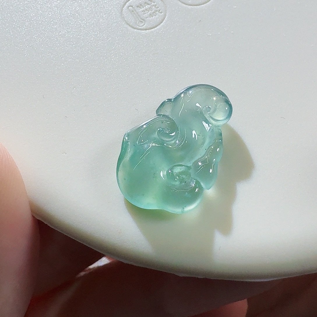 翡翠颈饰未镶嵌灵芝如意