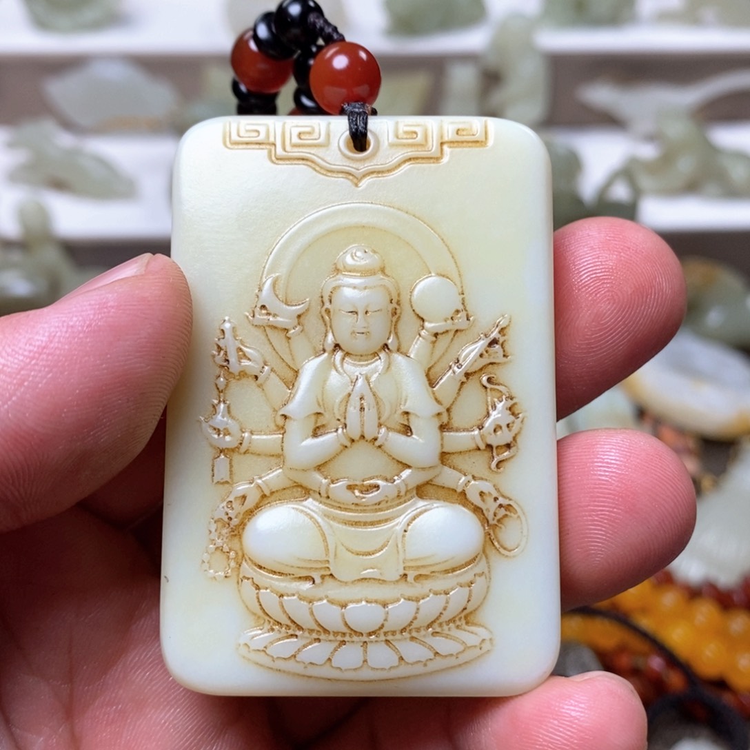 和田玉颈饰未镶嵌老*哥