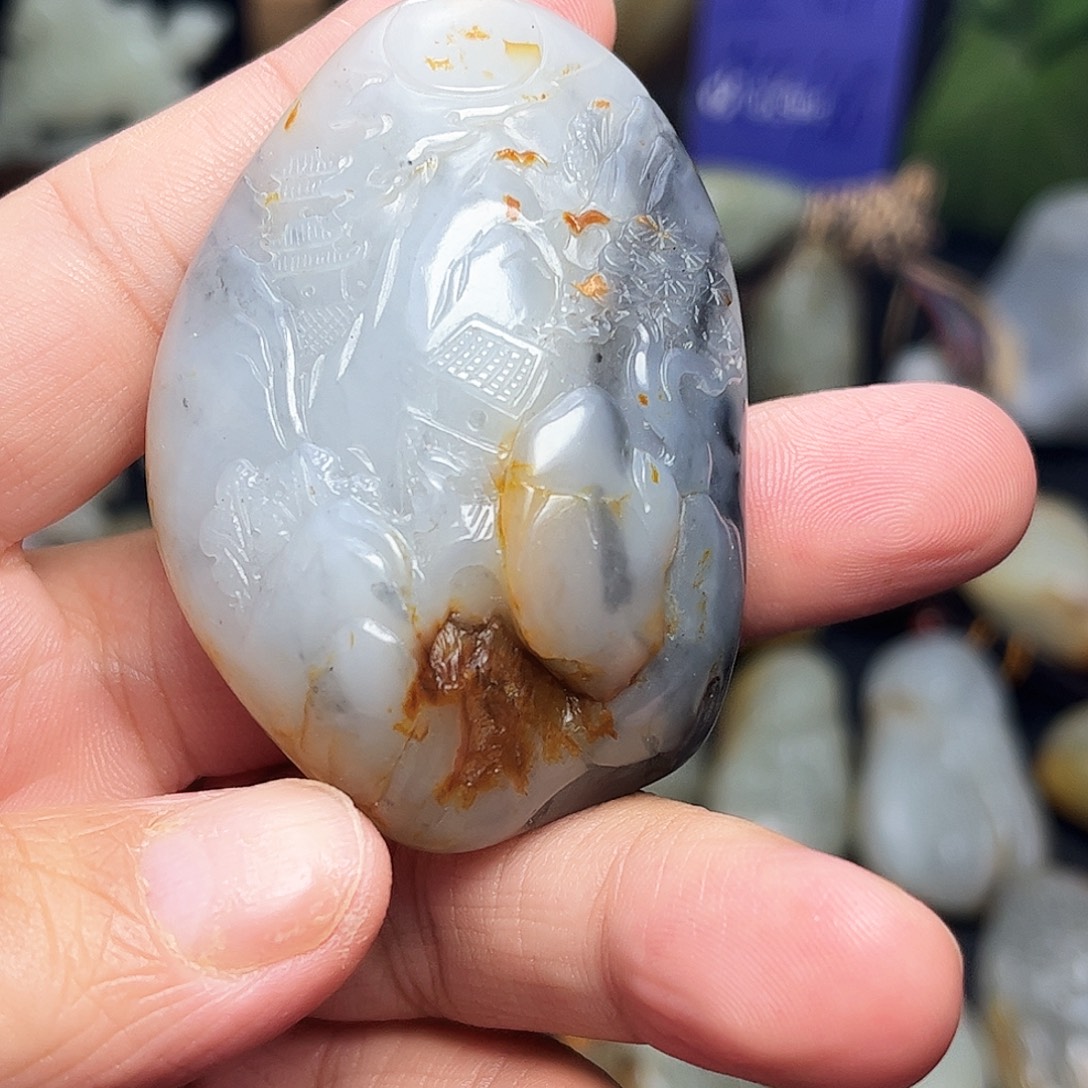 科***电颈饰未镶嵌和田玉