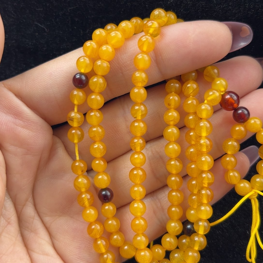 琥珀珠宝奇石未镶嵌