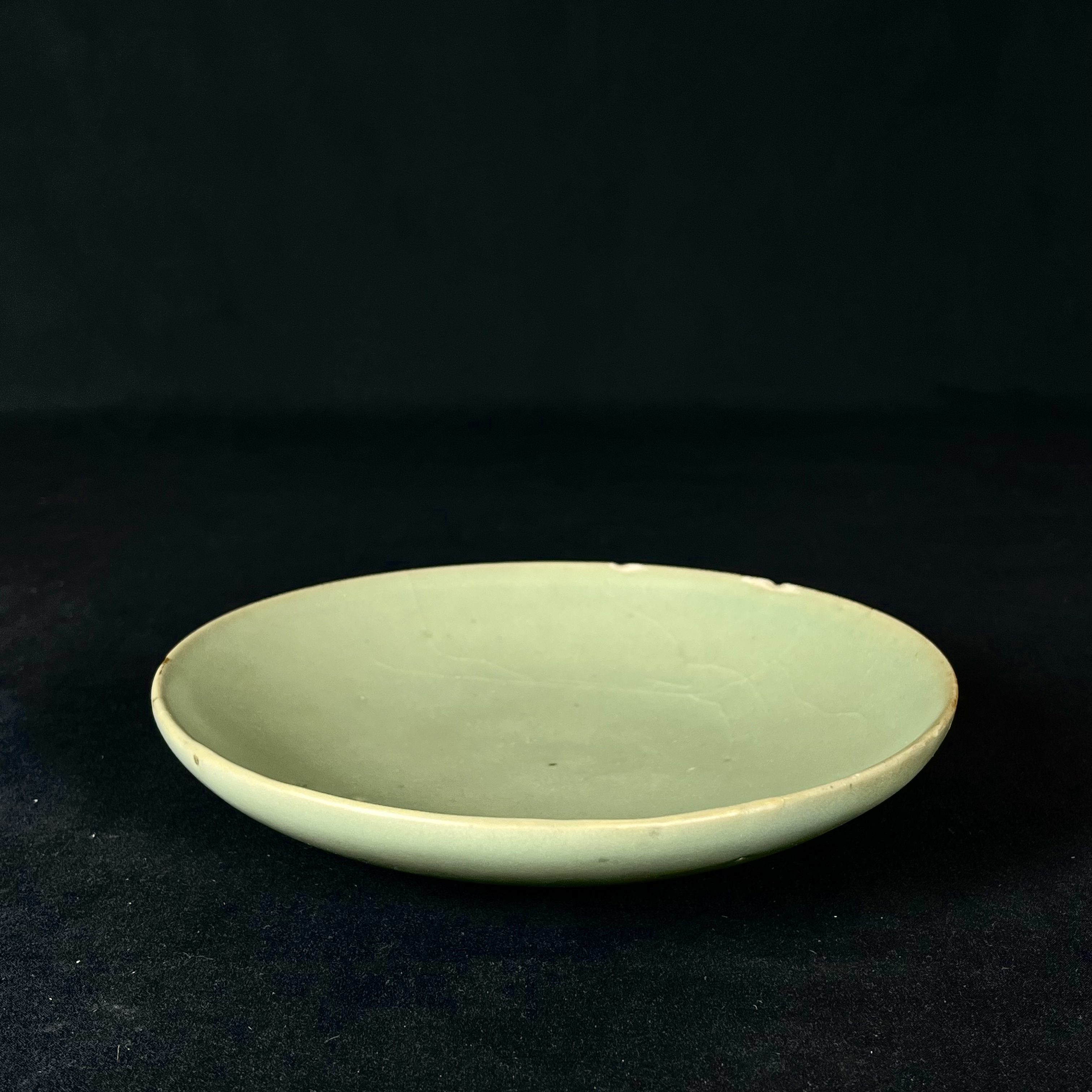 lot 18 青釉盘，釉色漂亮