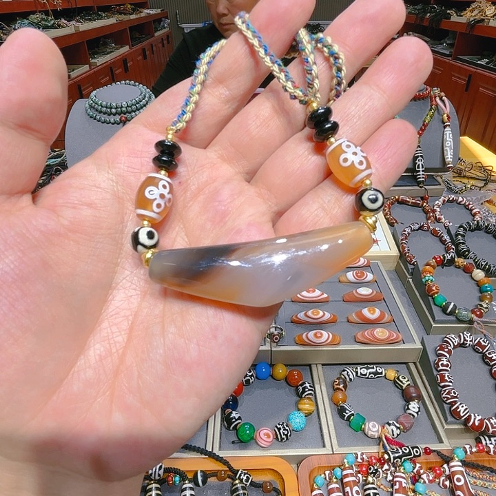 未镶嵌玛瑙/玉髓珠宝奇石