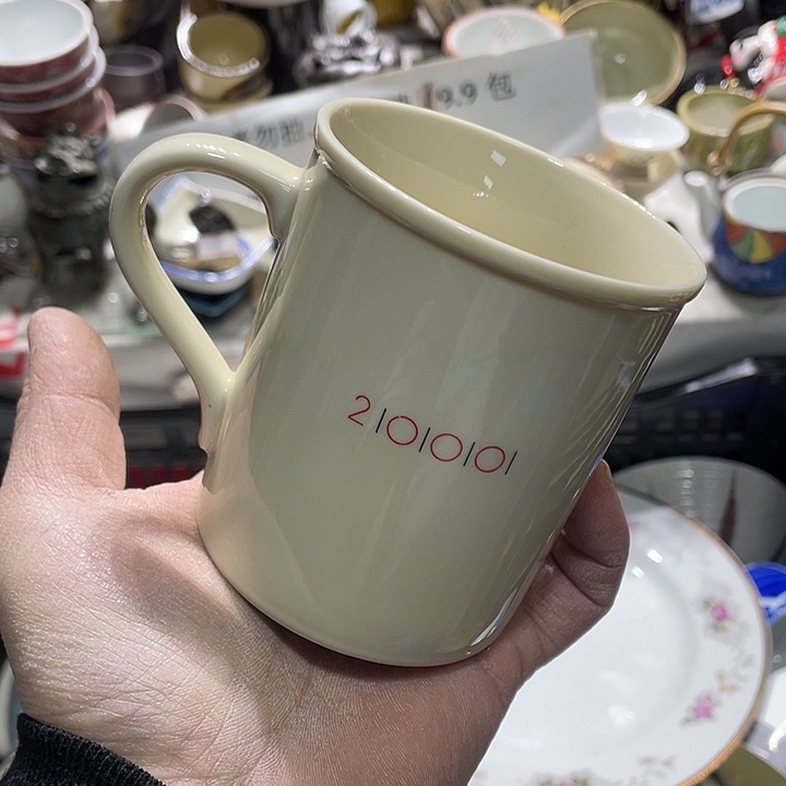 瓷片这样就不会让人觉得