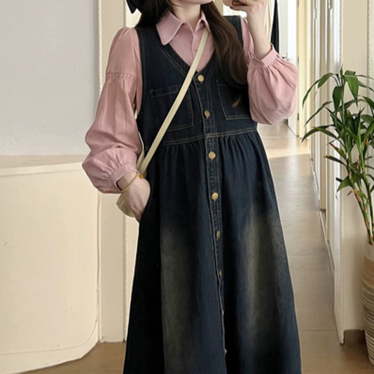 大码2025洋气时髦早春韩版牛仔背心连衣裙显瘦打底两件套