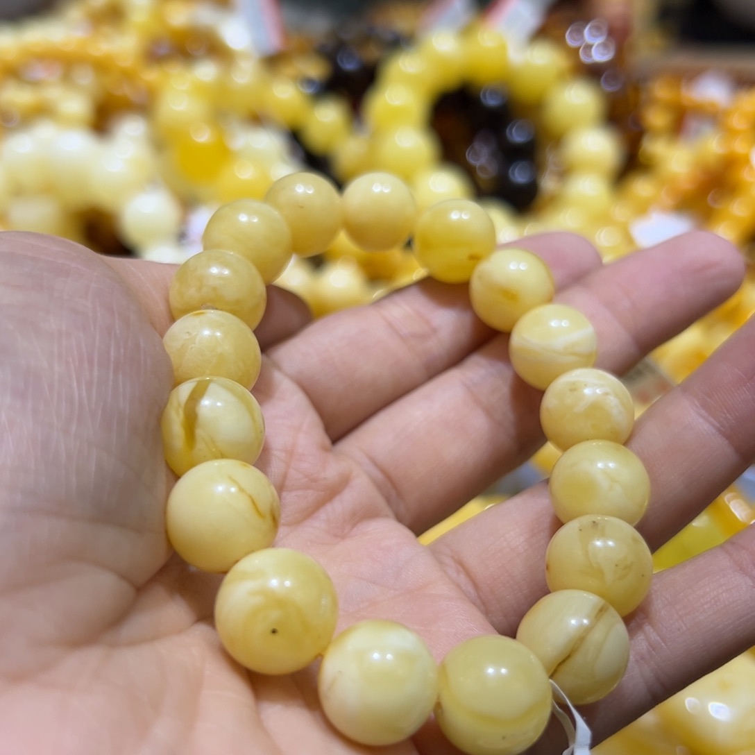 琥珀珠宝奇石未镶嵌