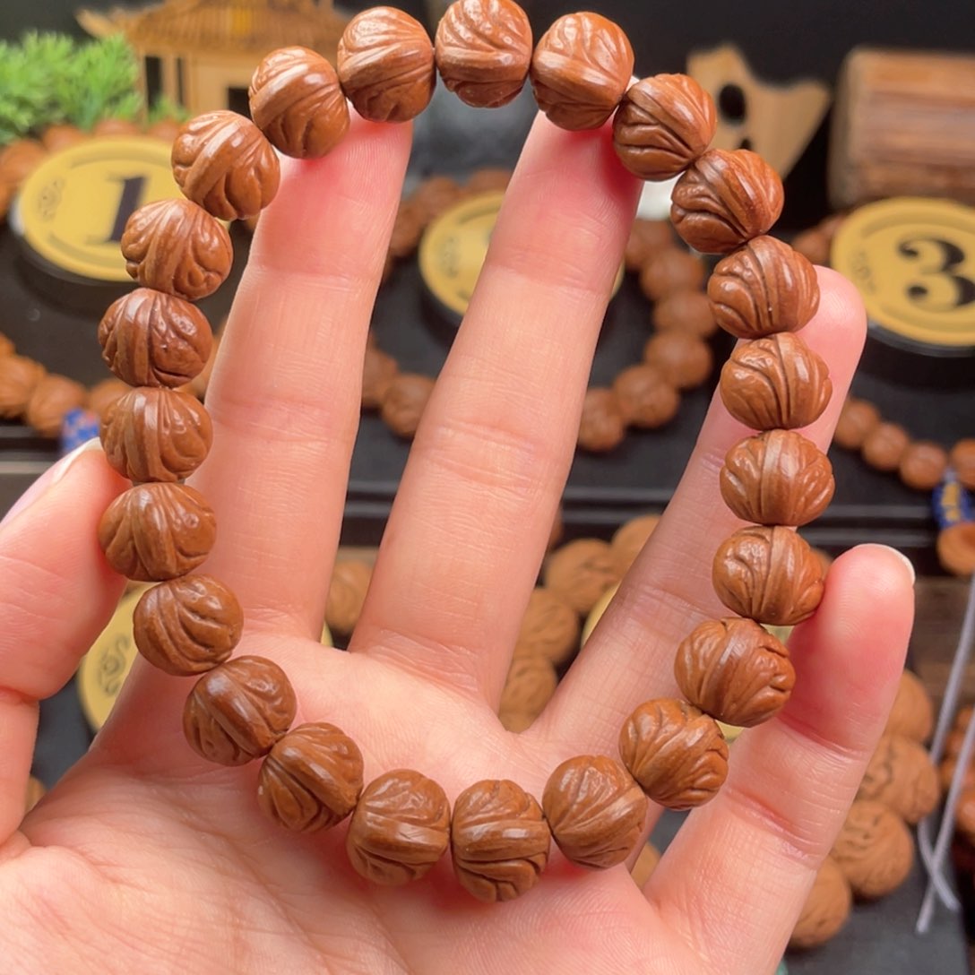 吊坠桃核玉龙脊12