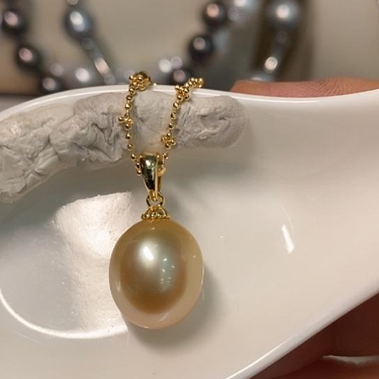 银S925镶嵌海水珍珠颈饰昕*?12.6