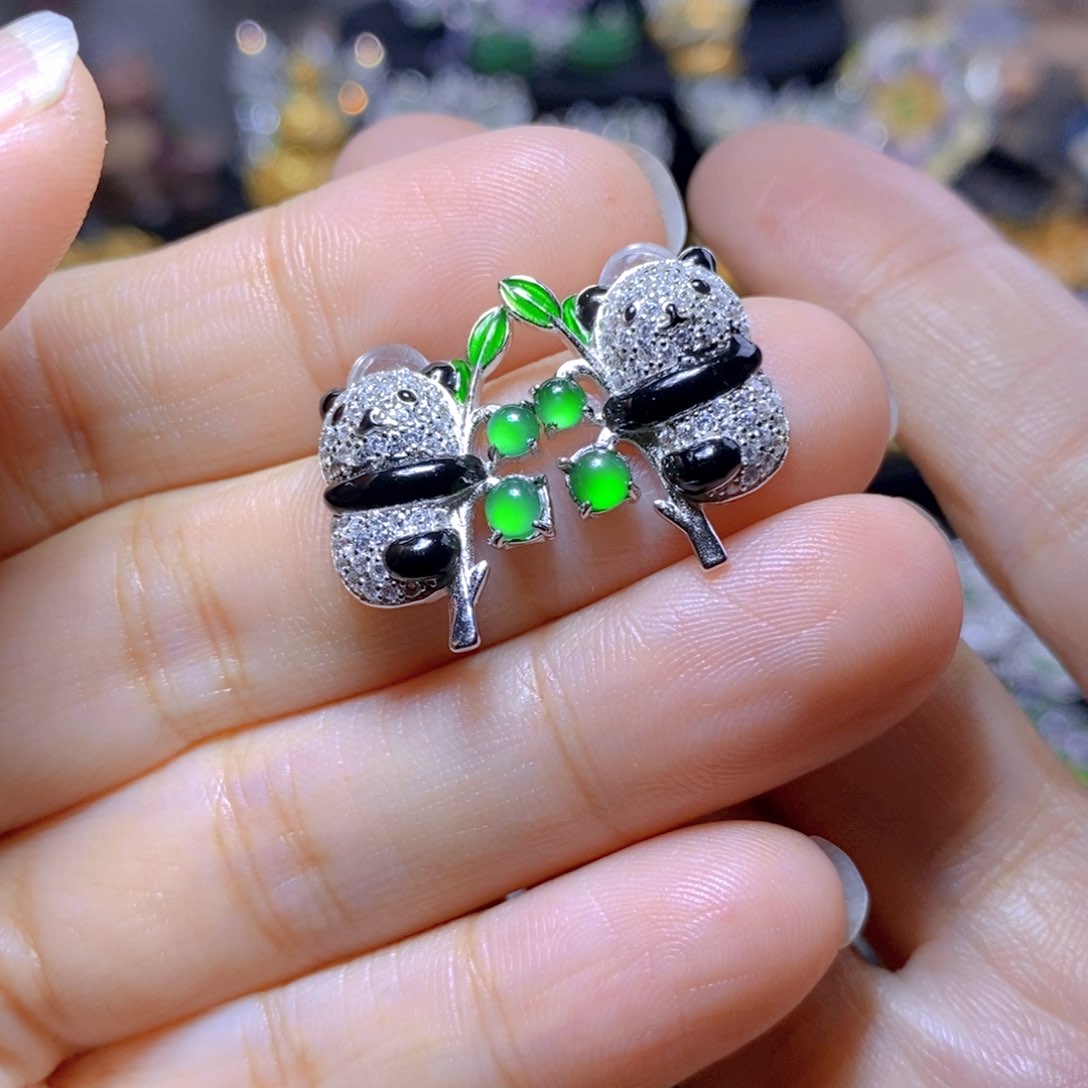 翡翠银S925镶嵌耳钉天然翡翠