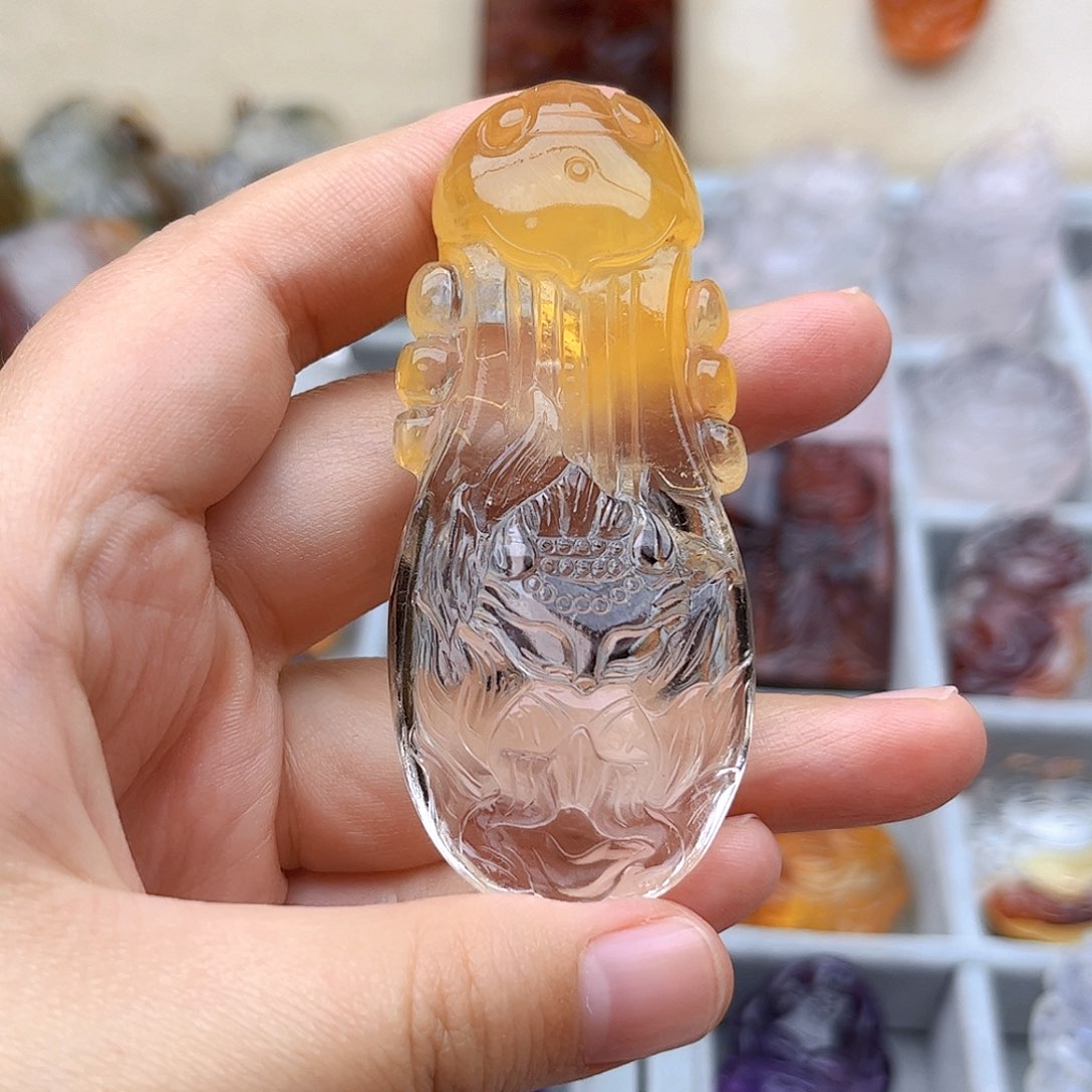 水晶吊坠(不含链)未镶嵌黄兔毛