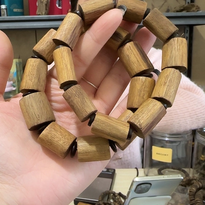 沉香手串富国岛野料手串多样性发一条