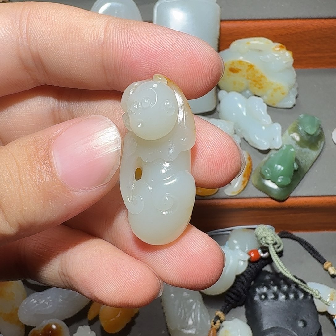 和田玉颈饰未镶嵌