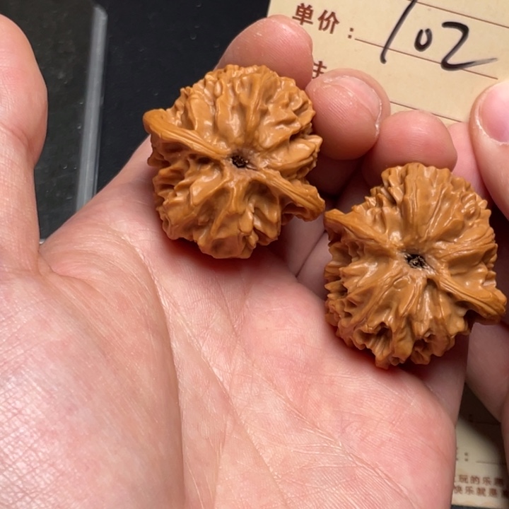 文玩核桃把件苹果园37尺以打底102