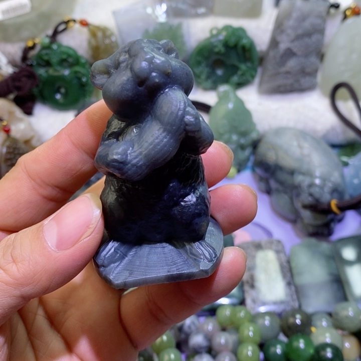 和田玉边角料未镶嵌