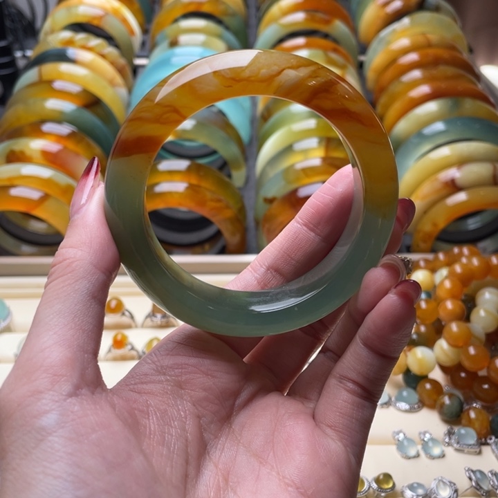 蛇纹石玉手镯未镶嵌56.4