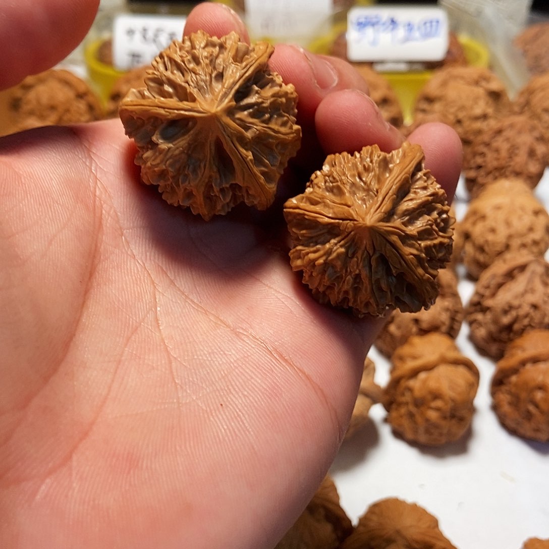 文玩核桃吊坠35玉麒麟奔。19