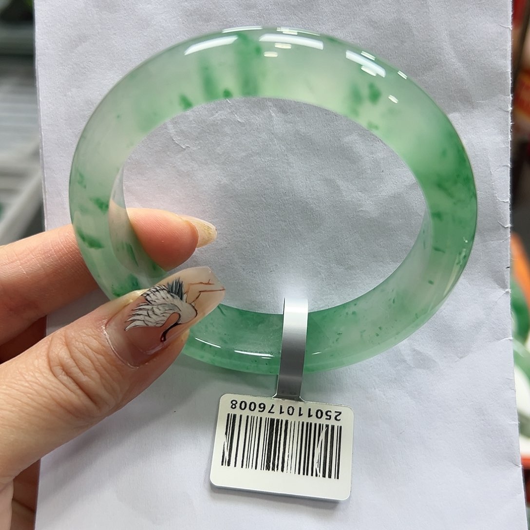 石英质玉手镯未镶嵌佑****9