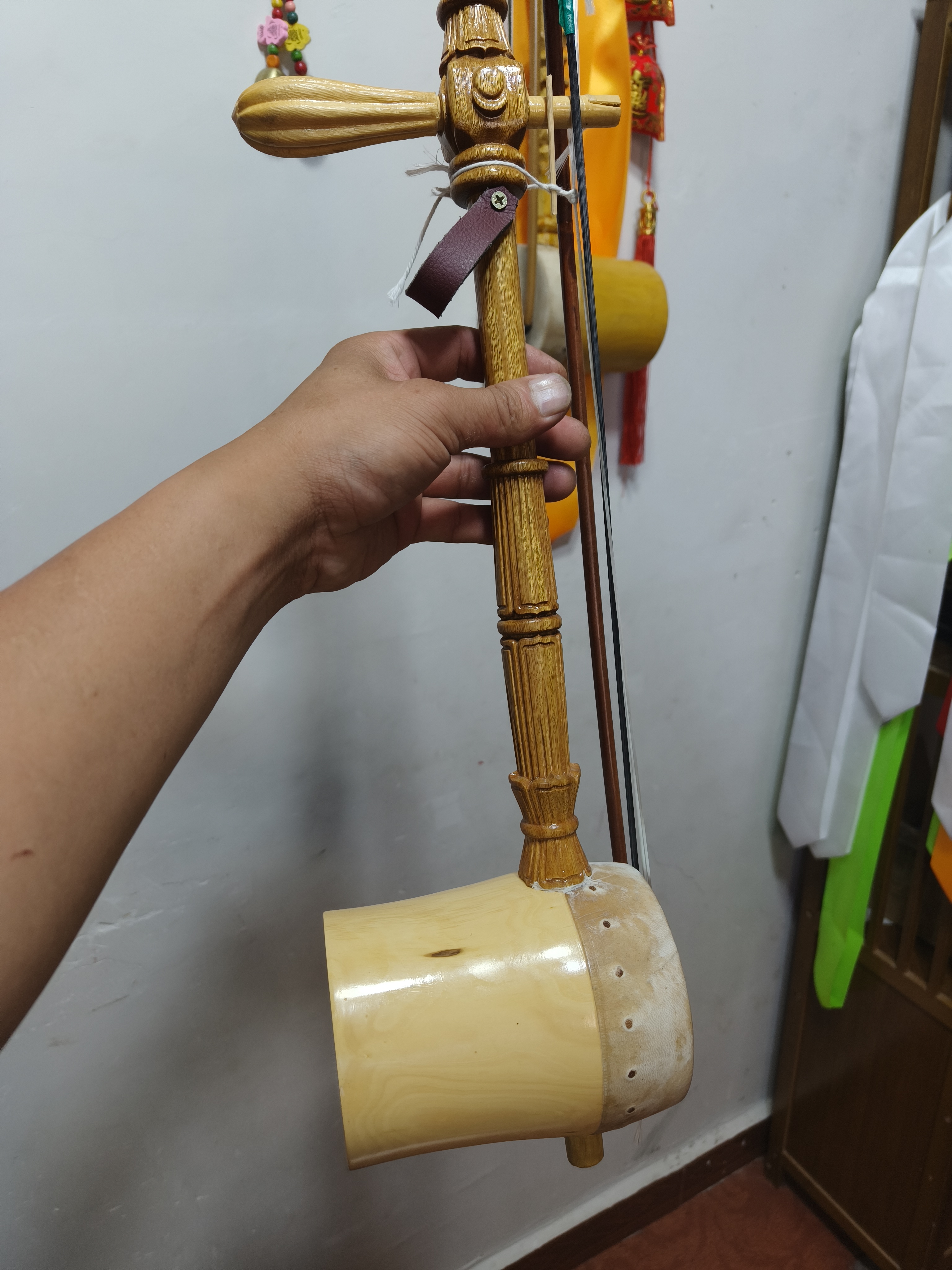 藏民族乐器杜鹃木弦子长度11至12公分