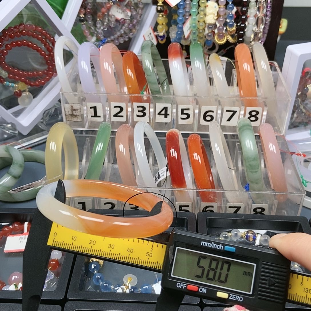 玛瑙/玉髓手镯未镶嵌33