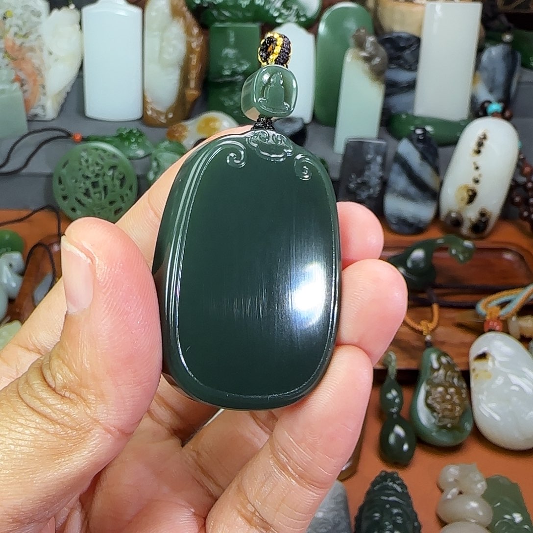 和田玉颈饰未镶嵌维***安