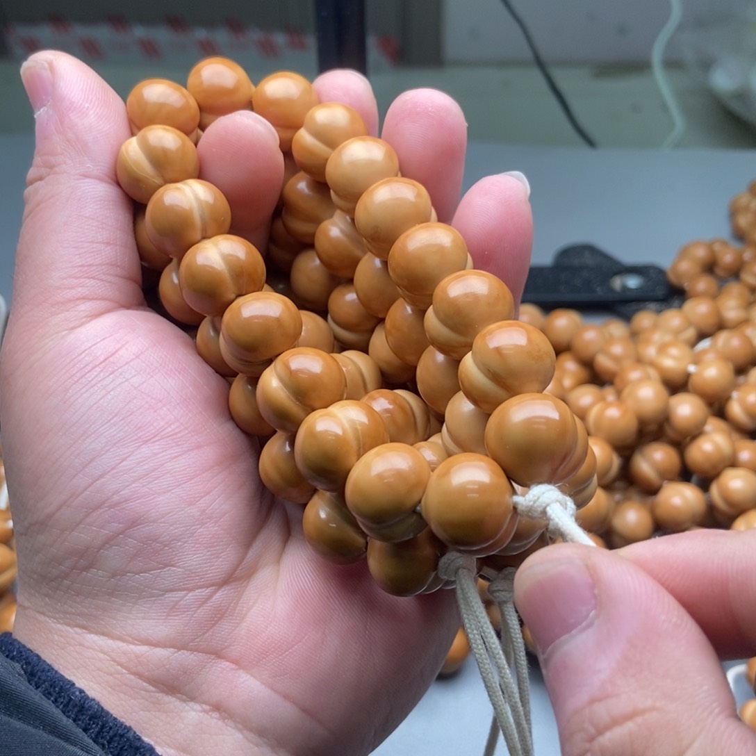 吊坠猴头核桃屁桃