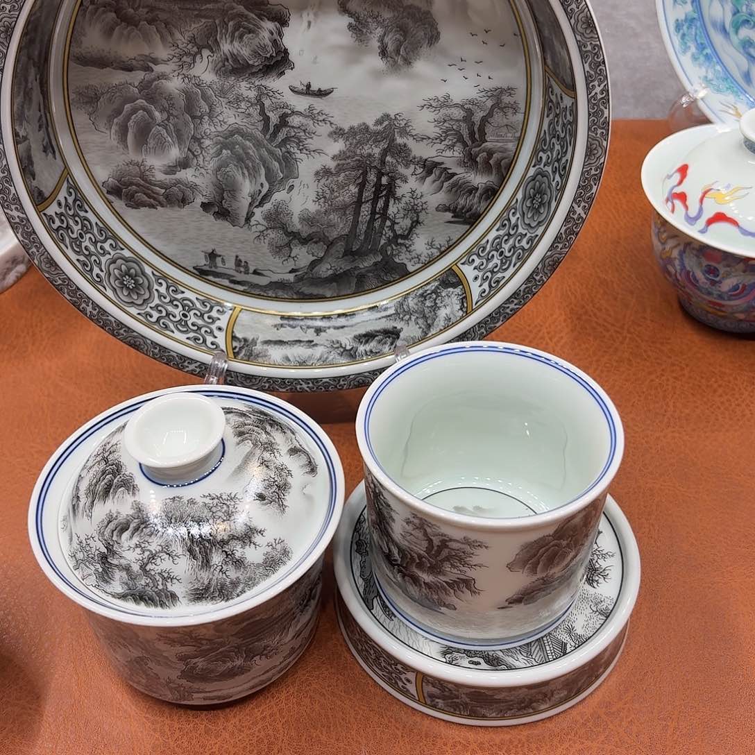 景德镇市和上海浦东新