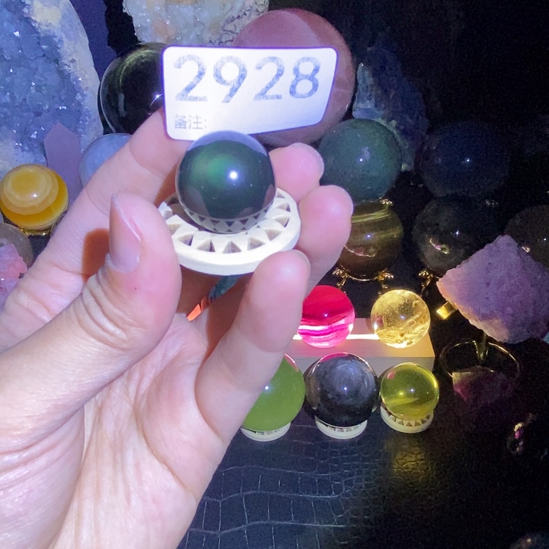 ****华未镶嵌大型摆件（非配饰）水晶