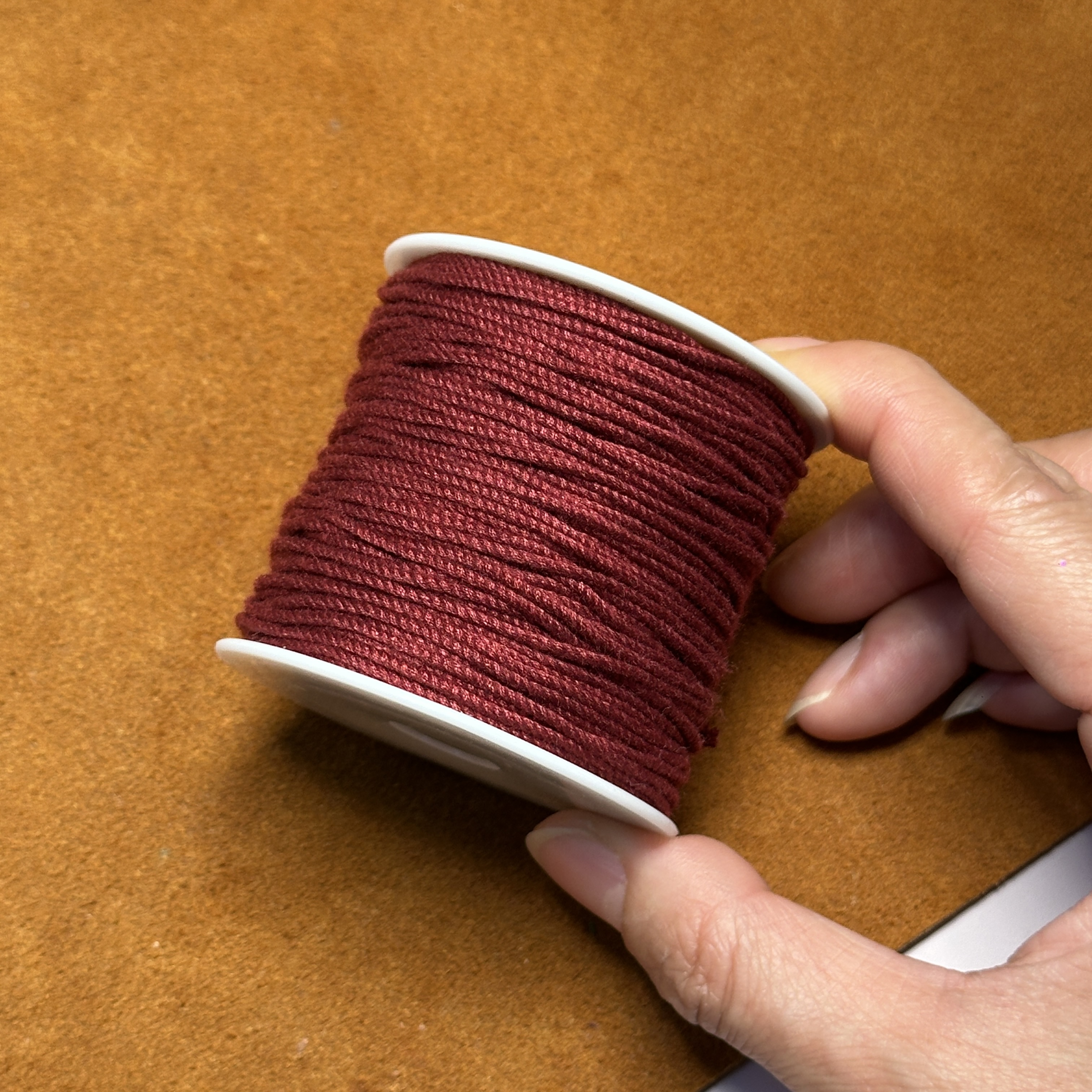 1.2手搓棉线藏晶阁手机链专用色复古红