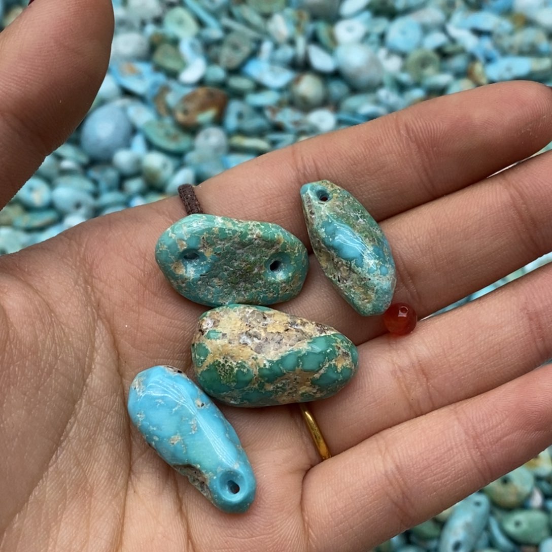 寧***雪南红玛瑙未镶嵌珠宝奇石