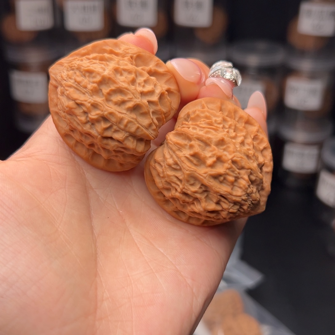 文玩核桃吊坠1****7金牛